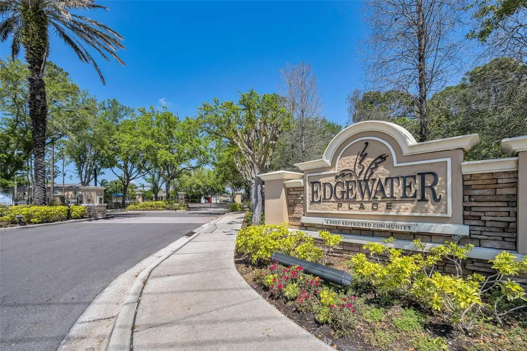 8015 Savannah Sunset Lane Tampa FL 33615