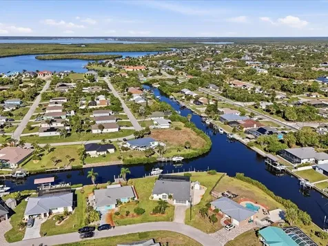 18350 Van Nuys Circle Port Charlotte FL 33948