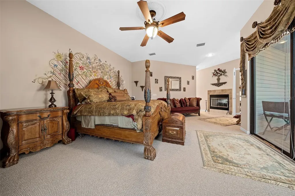 2050 NW 18th Street Crystal River FL 34428
