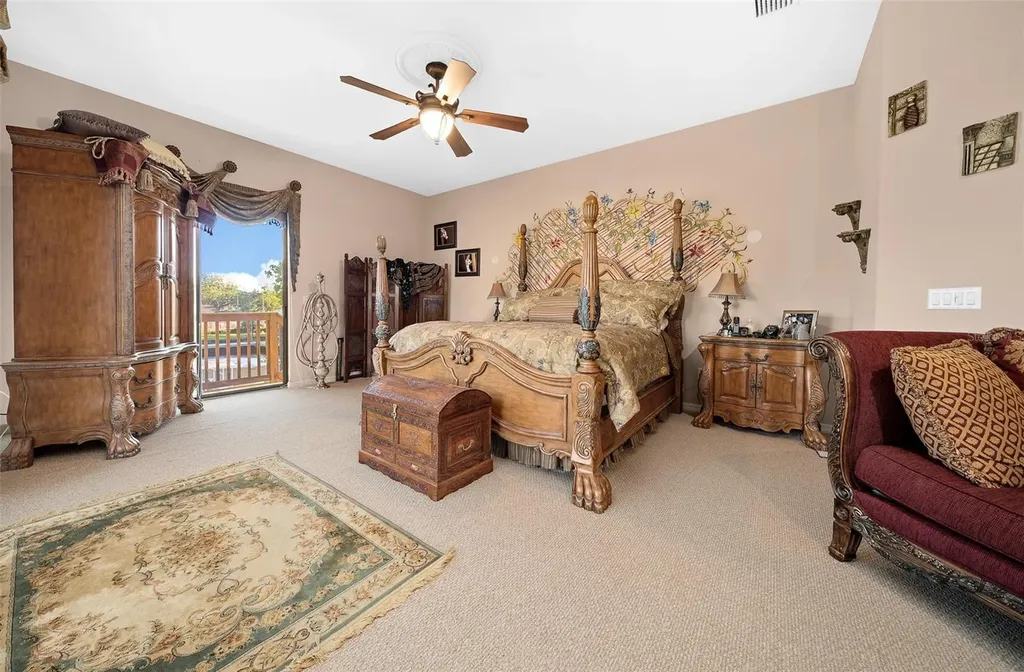 2050 NW 18th Street Crystal River FL 34428