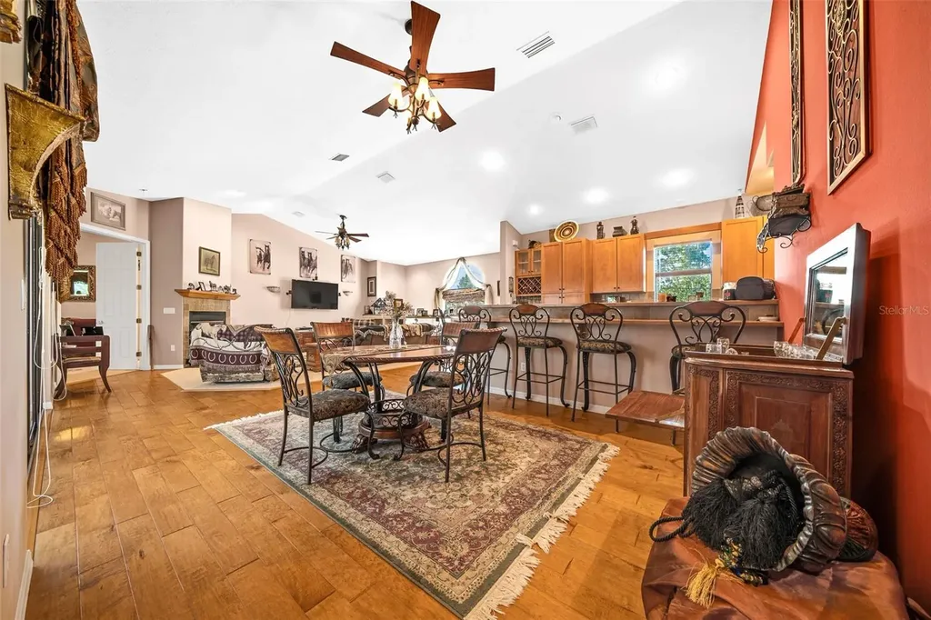 2050 NW 18th Street Crystal River FL 34428