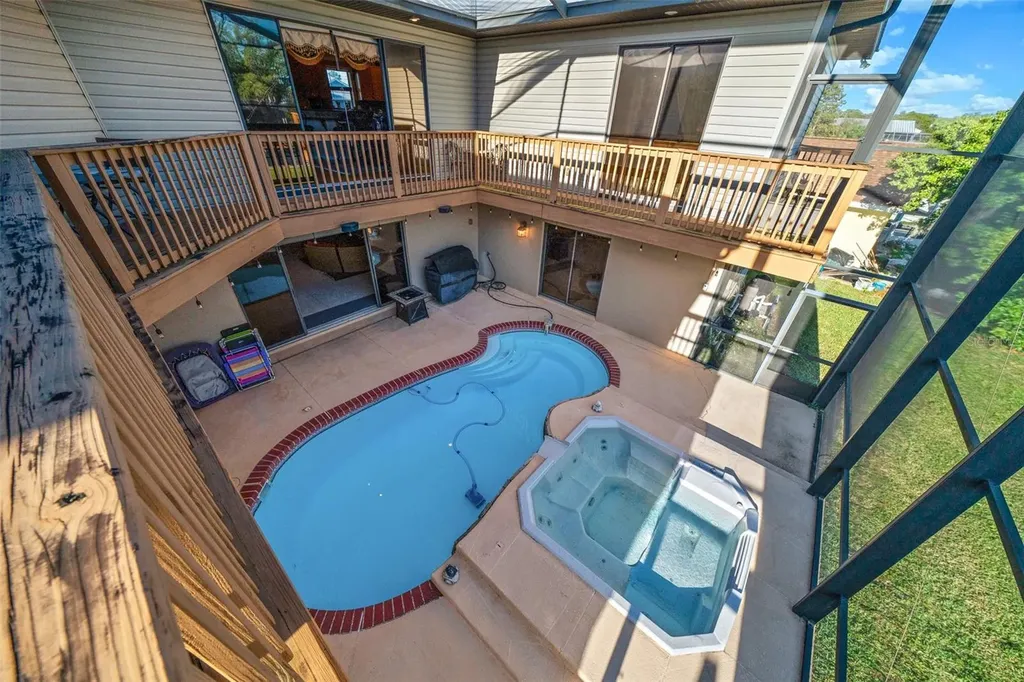 2050 NW 18th Street Crystal River FL 34428