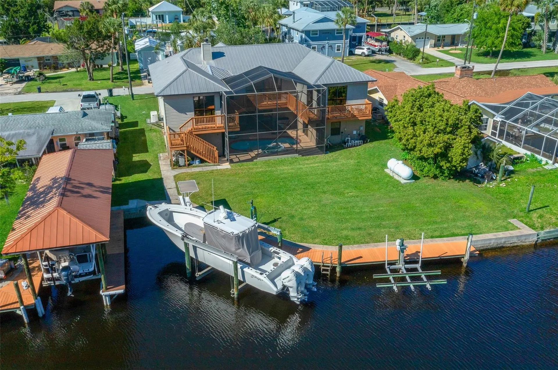 2050 NW 18th Street Crystal River FL 34428