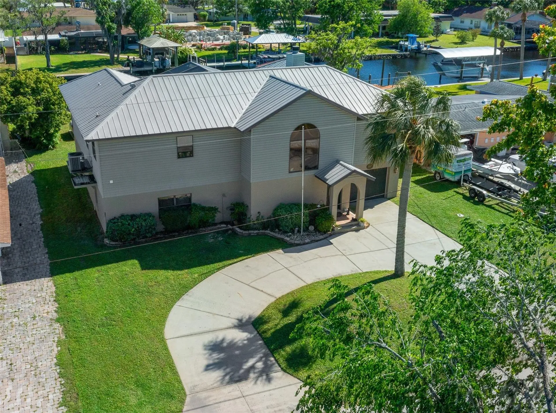 2050 NW 18th Street Crystal River FL 34428