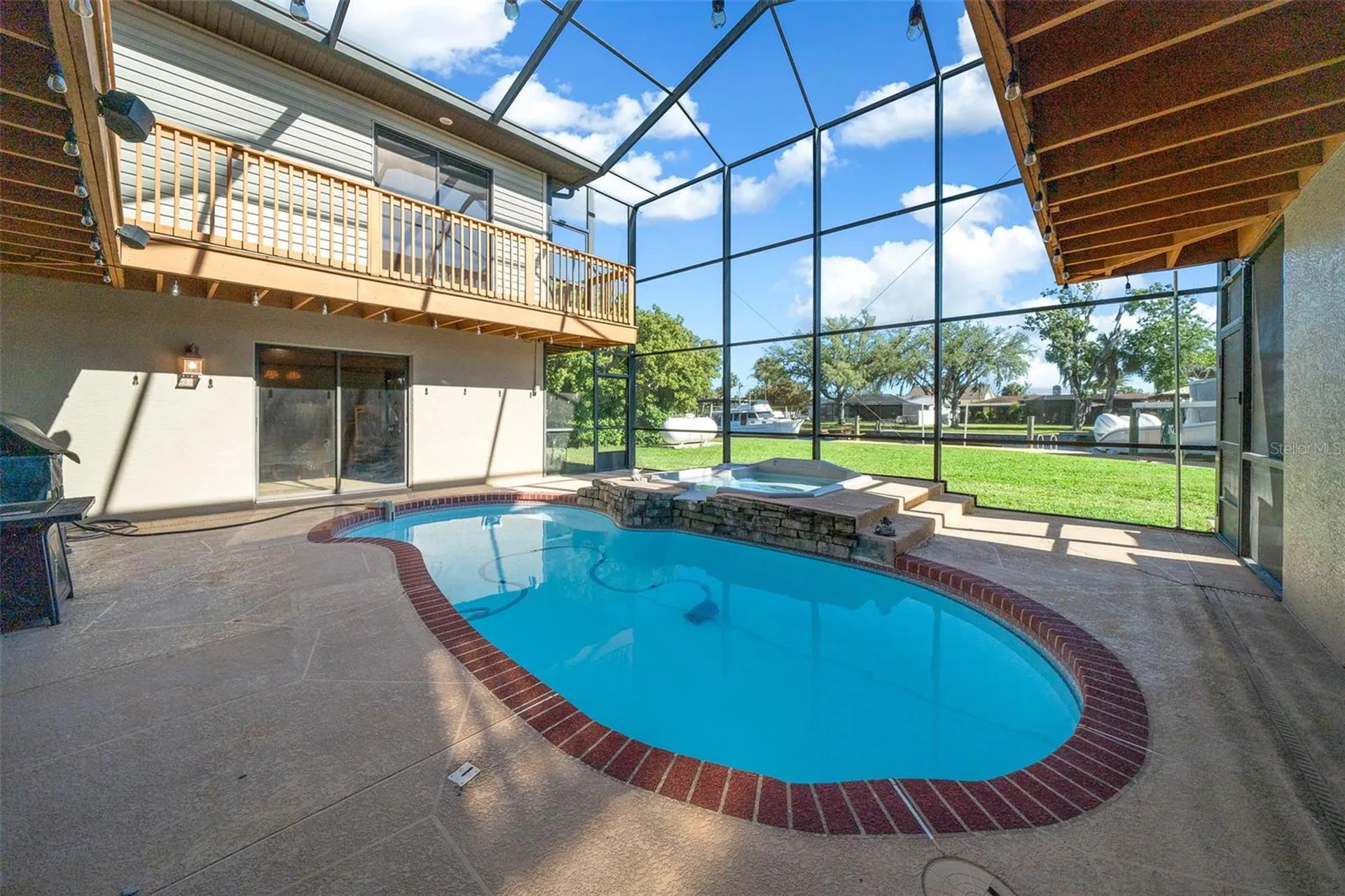 2050 NW 18th Street Crystal River FL 34428