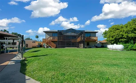 2050 NW 18th Street Crystal River FL 34428