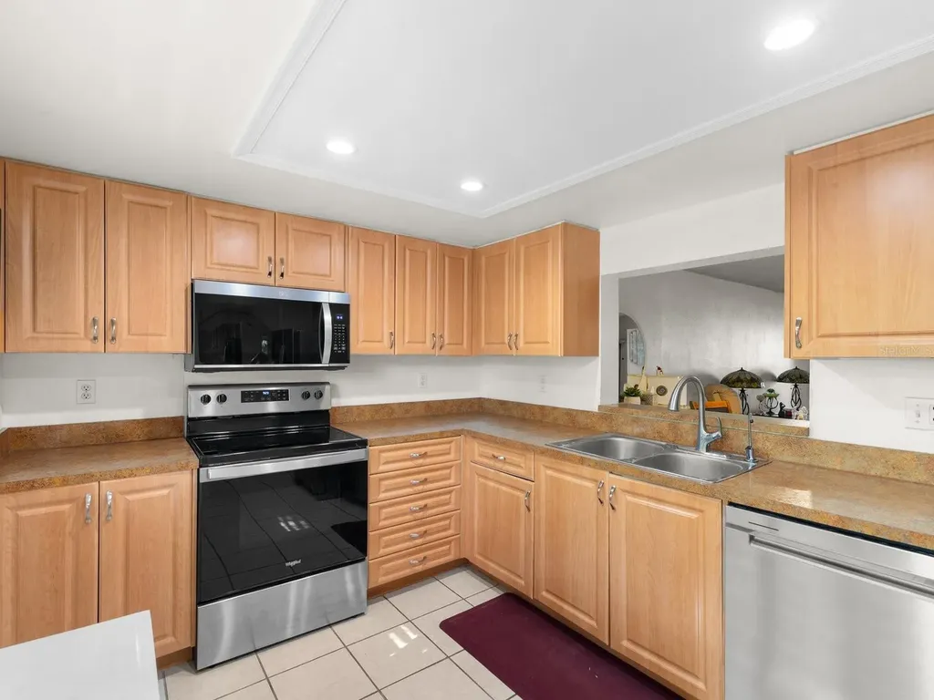 3076 Eastland Boulevard Clearwater FL 33761