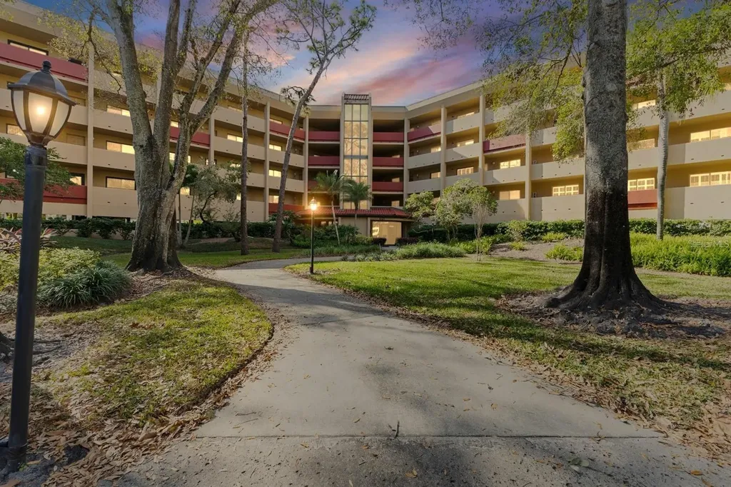3076 Eastland Boulevard Clearwater FL 33761