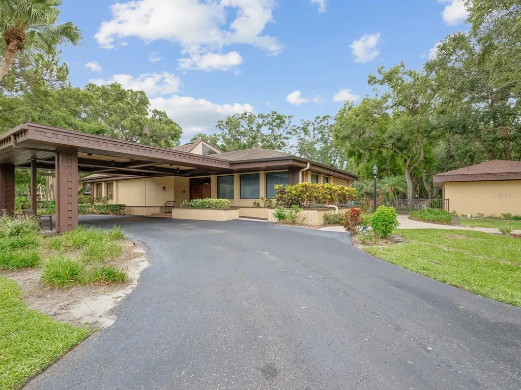 3076 Eastland Boulevard Clearwater FL 33761