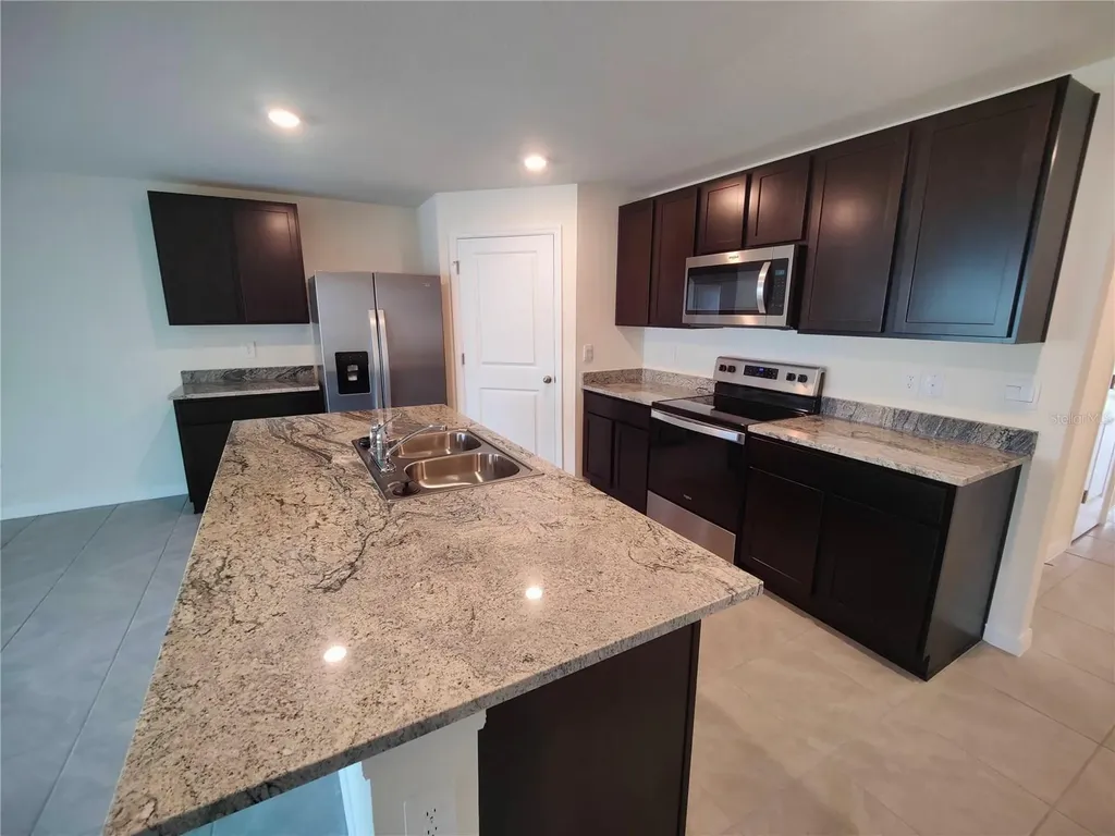 6939 SE 112th Lane Belleview FL 34420