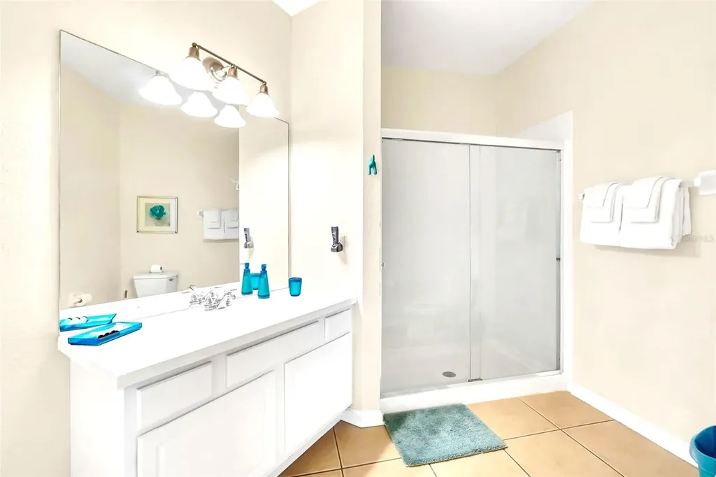 4862 Cayview Avenue Orlando FL 32819