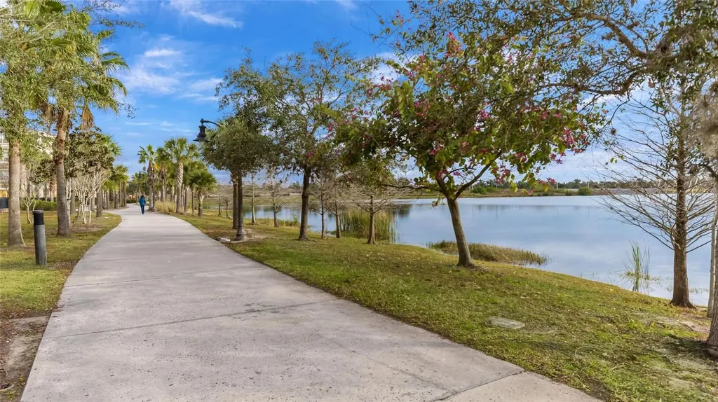 4862 Cayview Avenue Orlando FL 32819