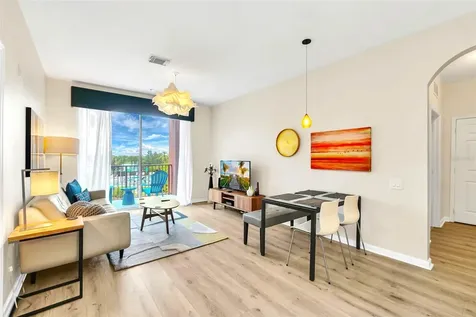 4862 Cayview Avenue Orlando FL 32819