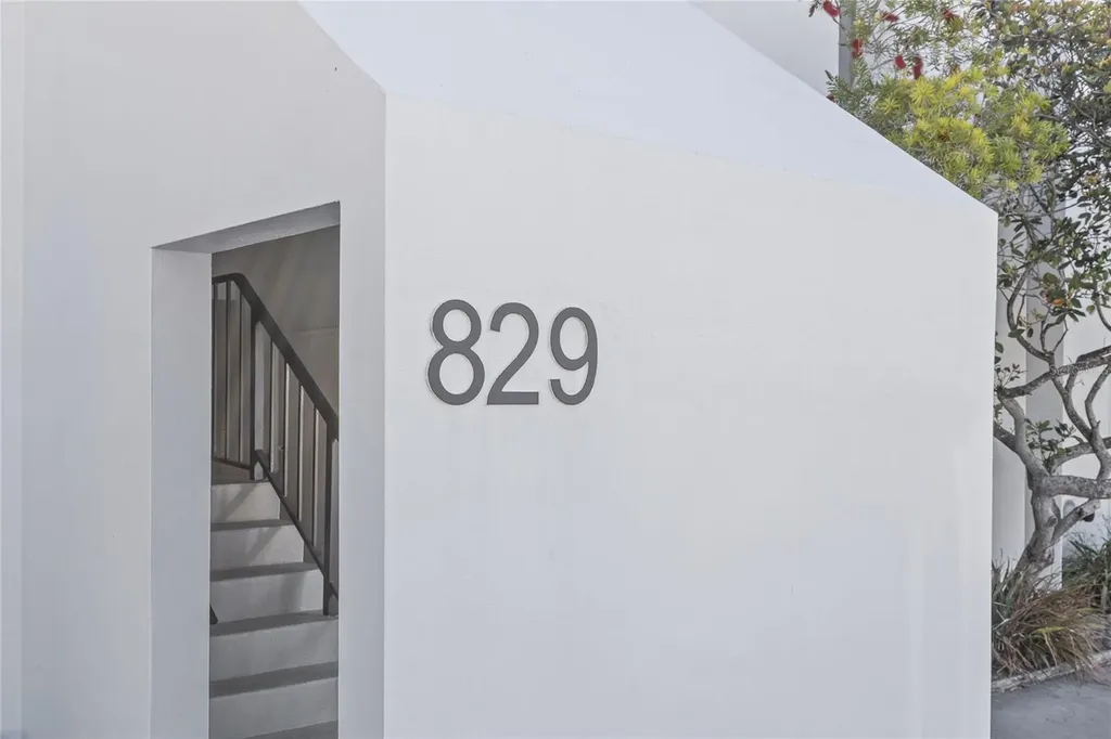 829 1st Street S Jacksonville Beach FL 32250