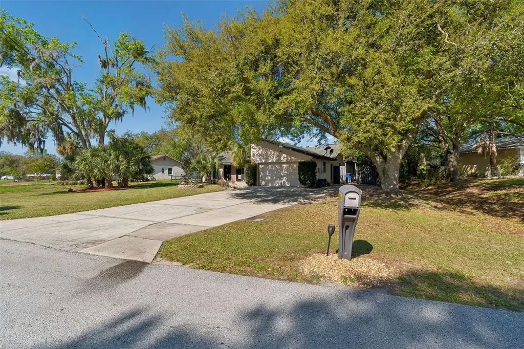 5059 Bernadette Drive Zephyrhills FL 33541