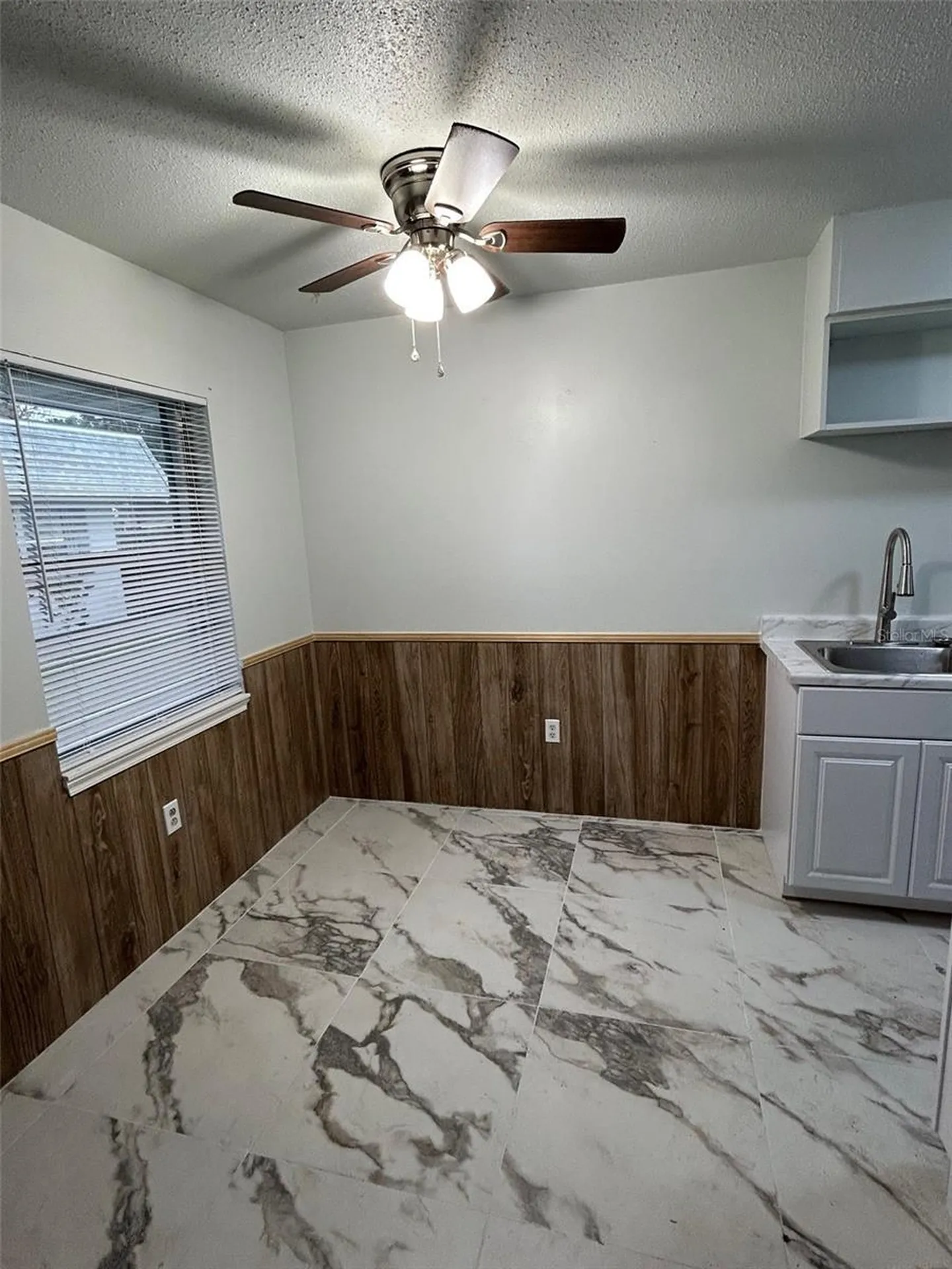 822 N New Hampshire Avenue Tavares FL 32778