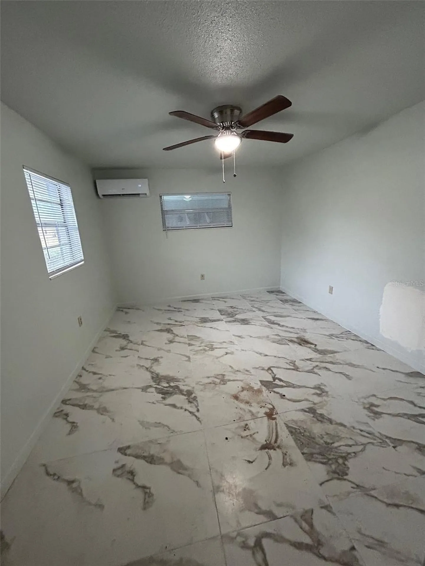 822 N New Hampshire Avenue Tavares FL 32778