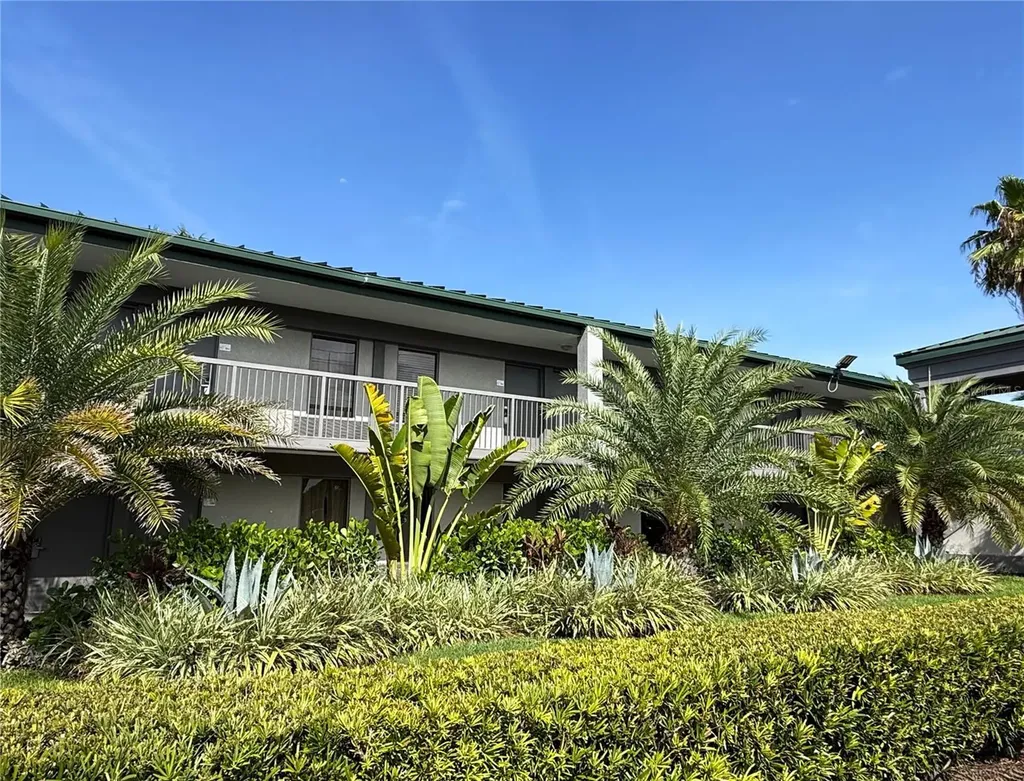 7150 N Tamiami Trail Sarasota FL 34243