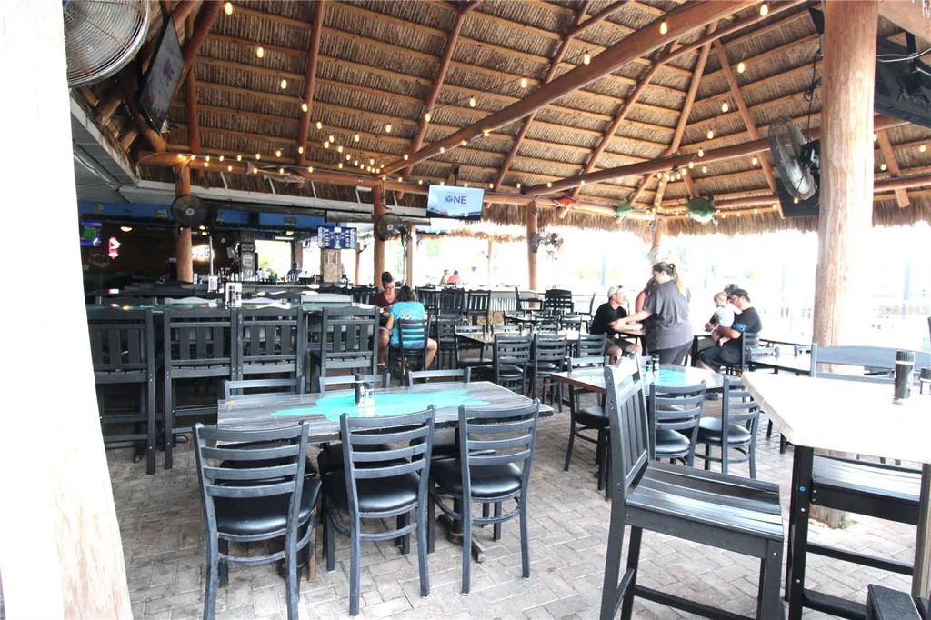 7150 N Tamiami Trail Sarasota FL 34243