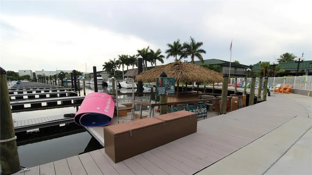 7150 N Tamiami Trail Sarasota FL 34243