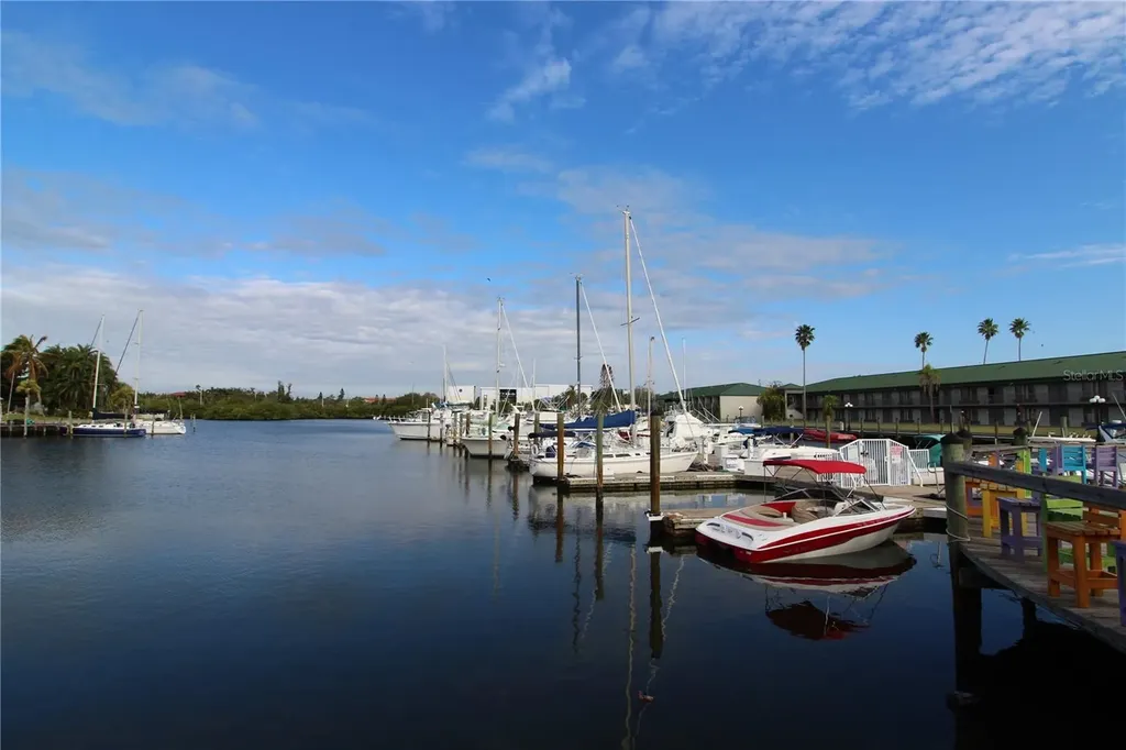 7150 N Tamiami Trail Sarasota FL 34243
