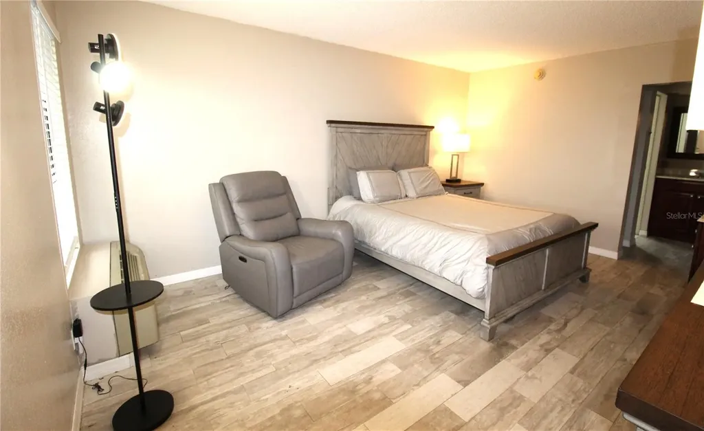 7150 N Tamiami Trail Sarasota FL 34243
