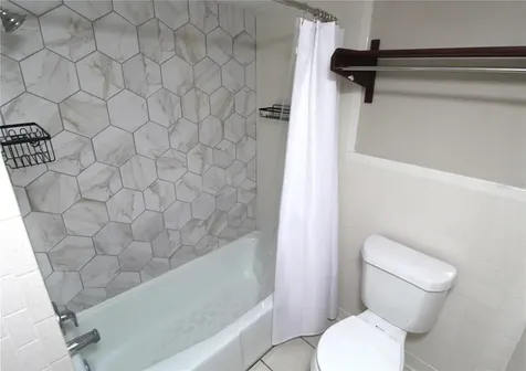 7150 N Tamiami Trail Sarasota FL 34243