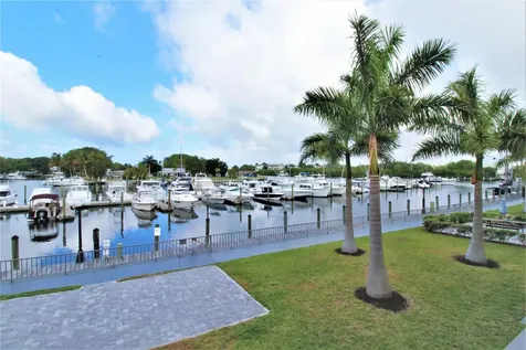 7150 N Tamiami Trail Sarasota FL 34243