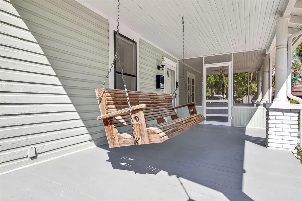 630 NE 6th Avenue Gainesville FL 32601
