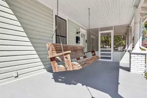 630 NE 6th Avenue Gainesville FL 32601