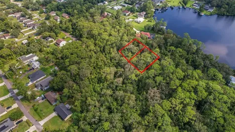 W 5th Street Chuluota FL 32766