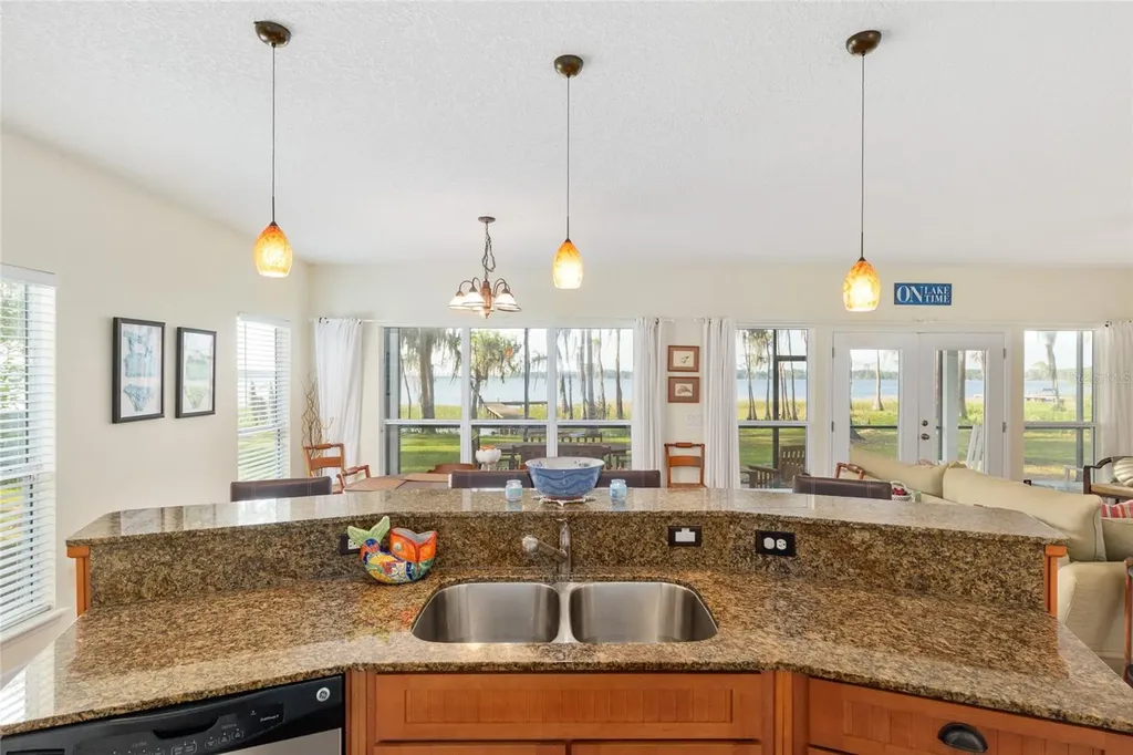 2499 SE 30th Street Melrose FL 32666