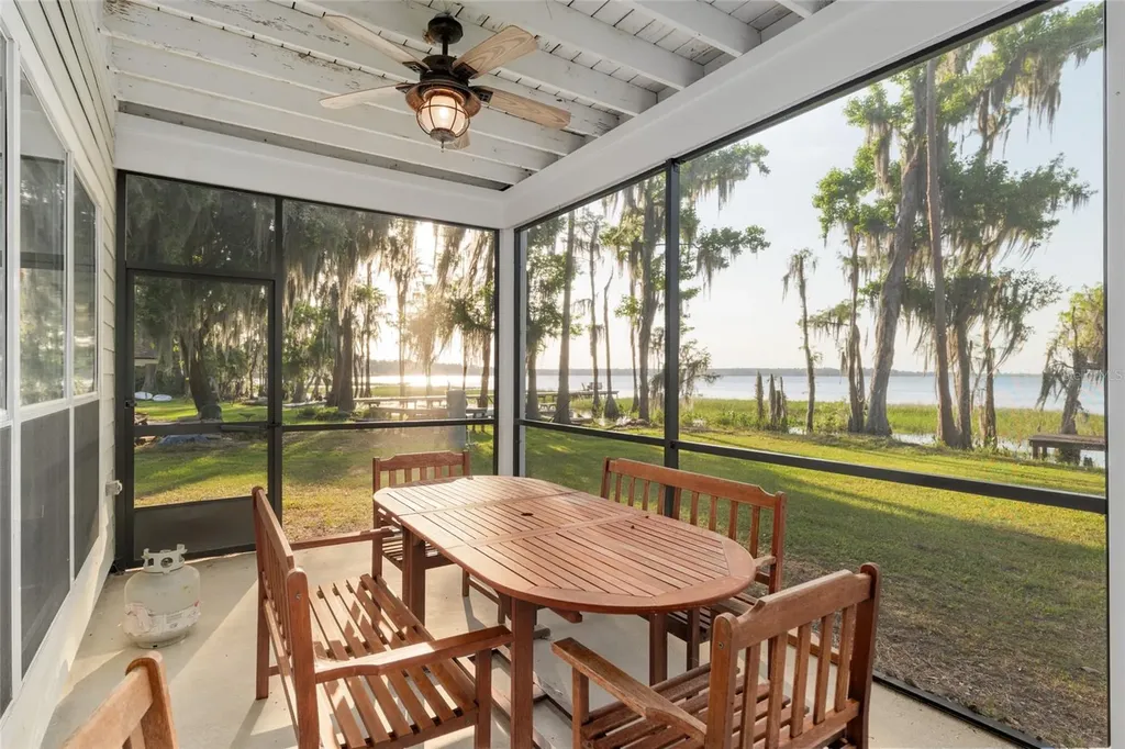 2499 SE 30th Street Melrose FL 32666