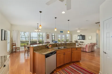 2499 SE 30th Street Melrose FL 32666