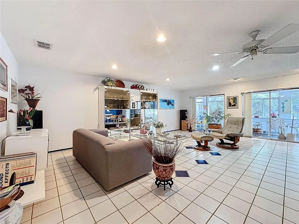 4738 Gifford Boulevard Orlando FL 32821