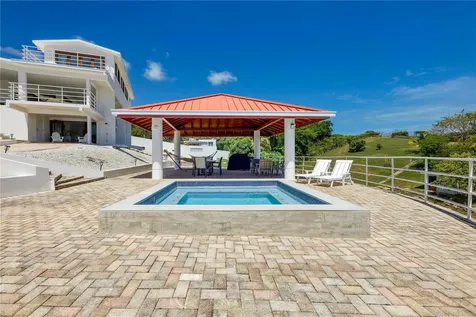 94 El Cocal Country And Beach Club Yabucoa PR 00767