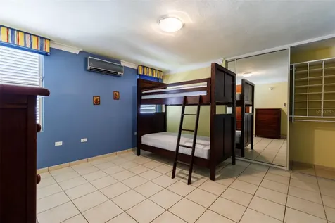 121 Caminos De Los Lotos Sabanera Dorado PR 00646