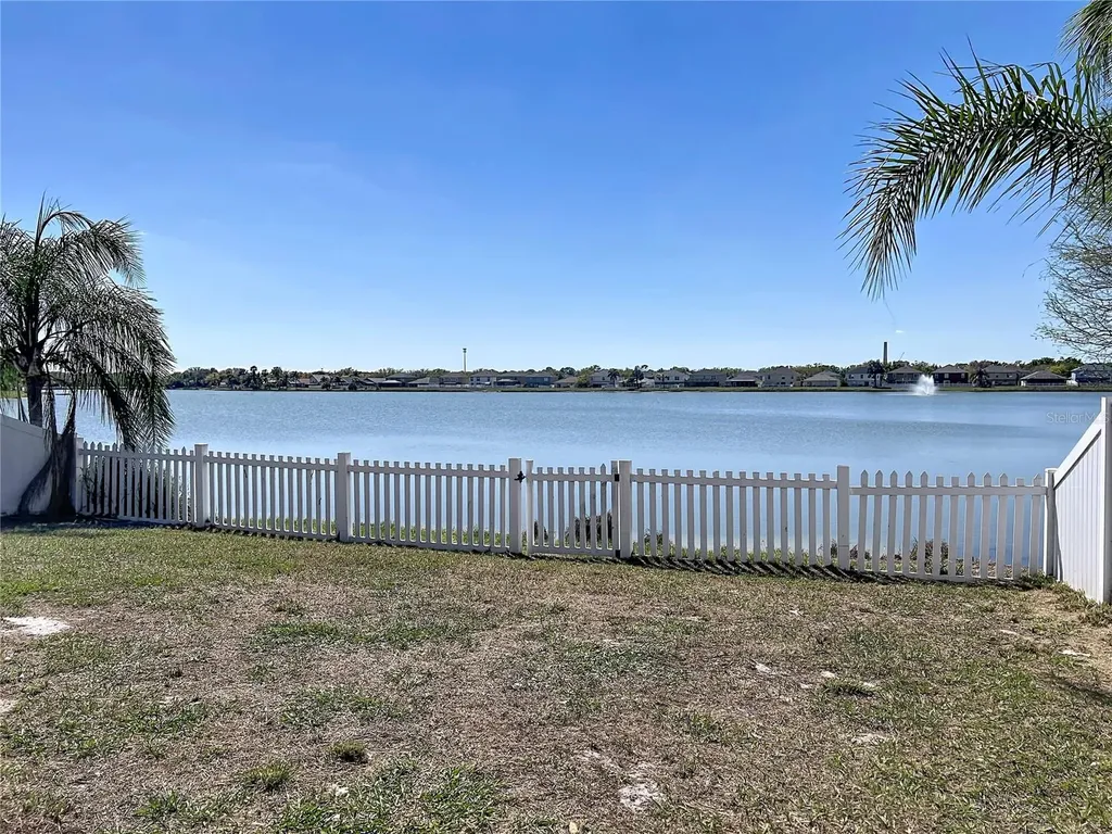12803 Lake Vista Drive Gibsonton FL 33534