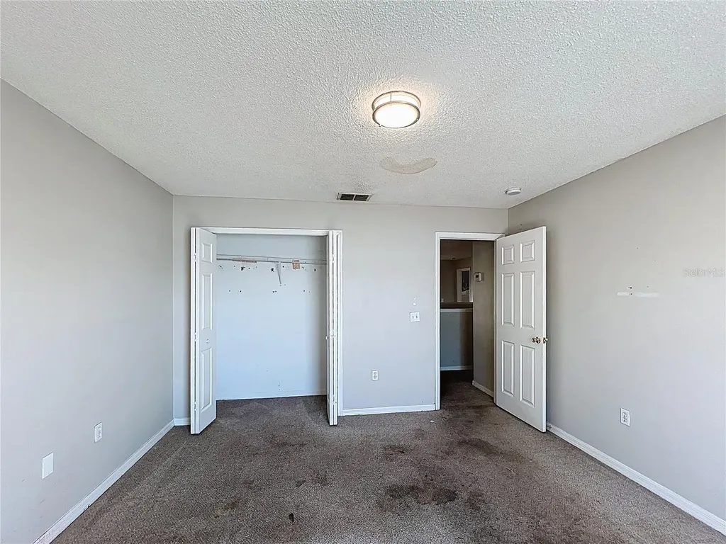 12803 Lake Vista Drive Gibsonton FL 33534
