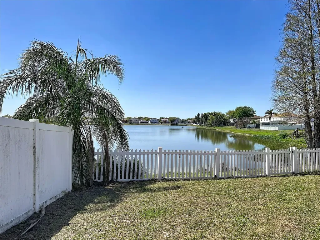 12803 Lake Vista Drive Gibsonton FL 33534