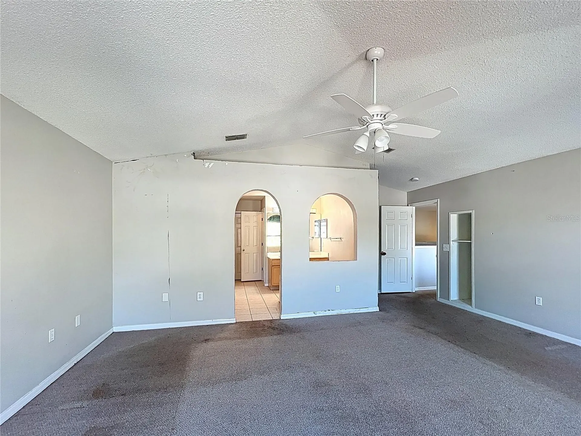 12803 Lake Vista Drive Gibsonton FL 33534