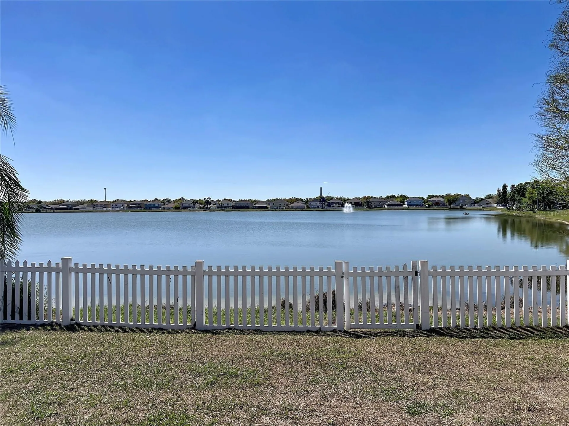 12803 Lake Vista Drive Gibsonton FL 33534