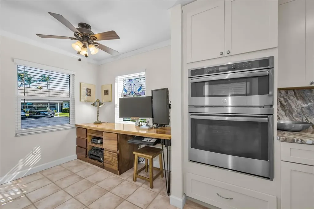 1601 43rd Street N St Petersburg FL 33713