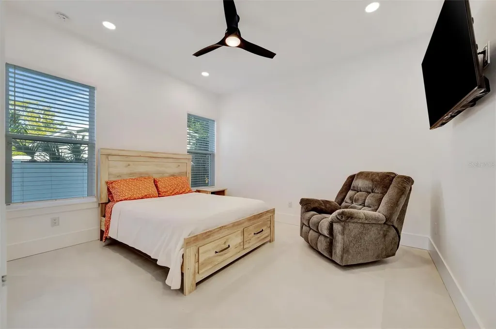 3723 Norwood Court Sarasota FL 34234