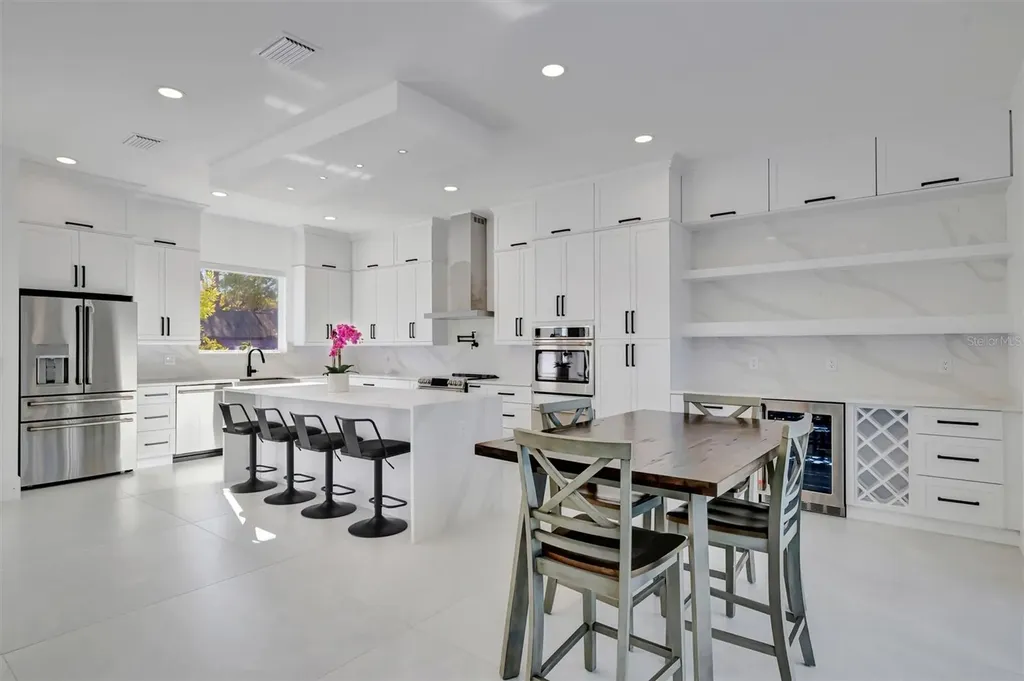 3723 Norwood Court Sarasota FL 34234