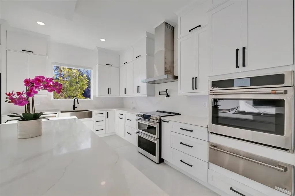 3723 Norwood Court Sarasota FL 34234