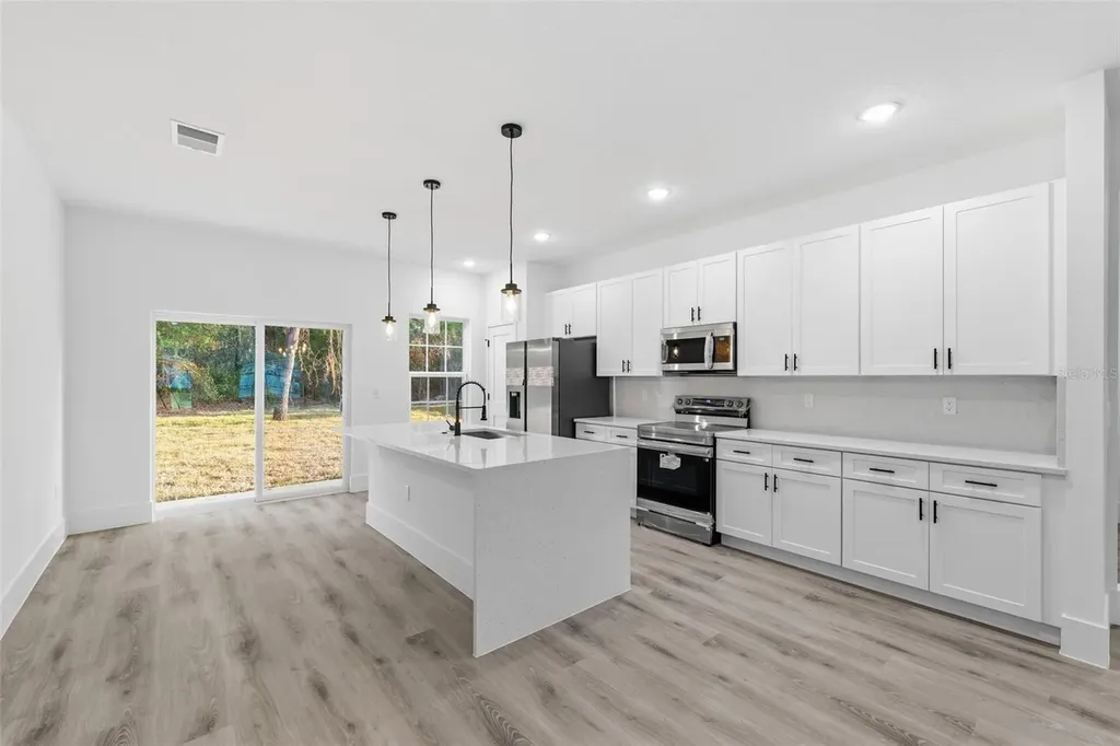 7047 N Lime Drive Dunnellon FL 34433