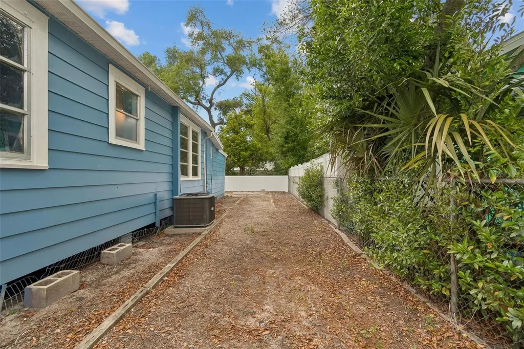 507 W Paris Street Tampa FL 33604