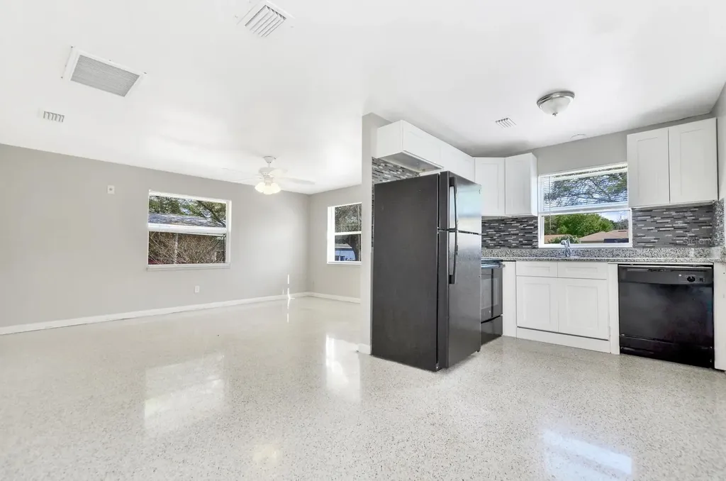 1332/1334 Tioga Avenue Clearwater FL 33756