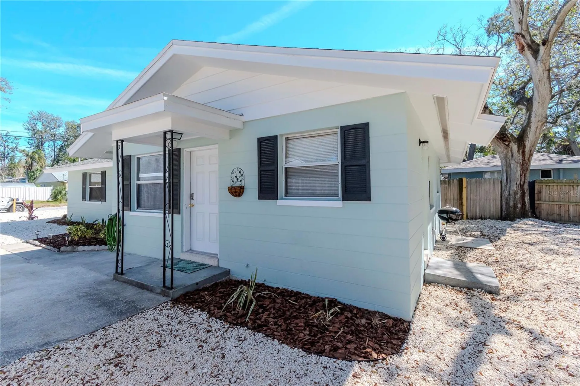 1332/1334 Tioga Avenue Clearwater FL 33756